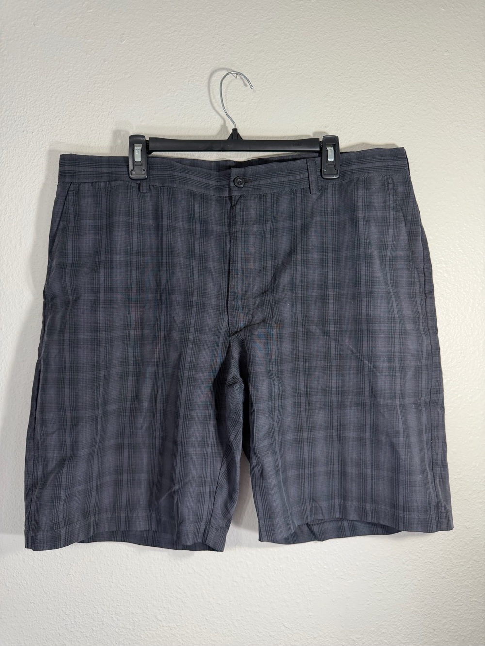 Ben Hogan Men's Plaid Flat Front Shorts - Charcoal Size 40